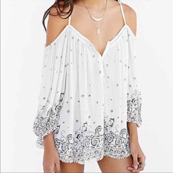 Ecote Tops - ECOTE Boho Cold Shoulder Cream Color Flowy Top